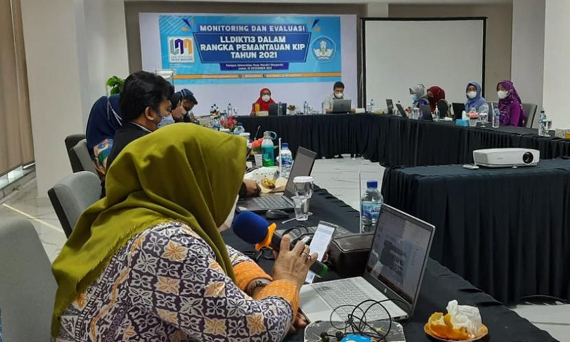 Universitas Nusa Mandiri (UNM) sukses melaksanakan kegiatan monitoring dan evaluasi program beasiswa KIP-K (Kartu Indonesia Pintar Kuliah). 