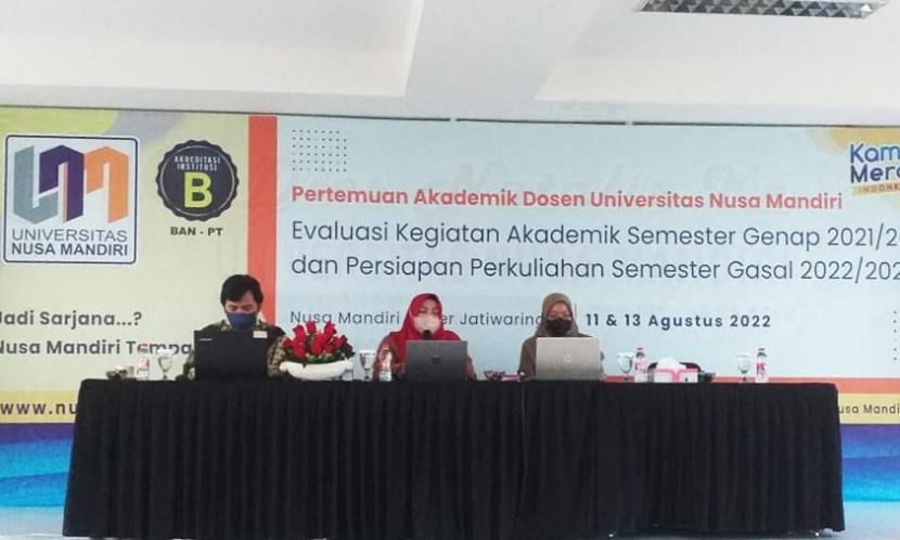 Universitas Nusa Mandiri (UNM) sukses menggelar kegiatan akademik yang dilaksanakan selama dua hari, bertempat di Gedung Rektorat Universitas Nusa Mandiri (UNM), Jatiwaringin, Jakarta Timur, pada Kamis dan Sabtu, tanggal 11 dan 13 Agustus 2022. 