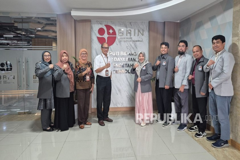 Universitas Nusa Mandiri (UNM) yang dikenal sebagai Kampus Digital Bisnis melakukan audiensi strategis dengan Badan Riset dan Inovasi Nasional (BRIN) Senin (11/8/2025) di kantor BRIN. 