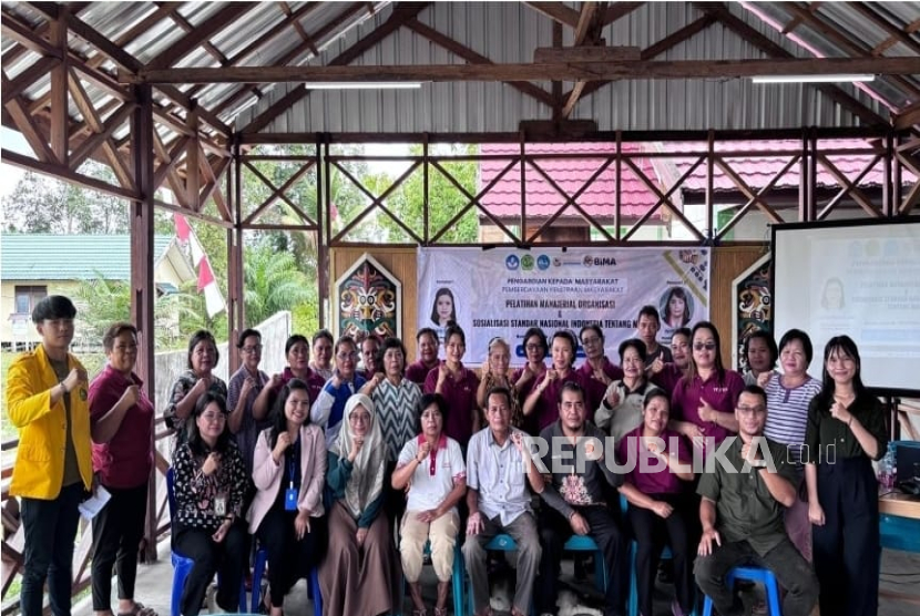 Universitas Palangka Raya (UPR) menggelar pelatihan untuk pengelola Usaha Perhutanan Sosial (KUPS) dan Pemberdayaan Kesejahteraan Keluarga (PKK).