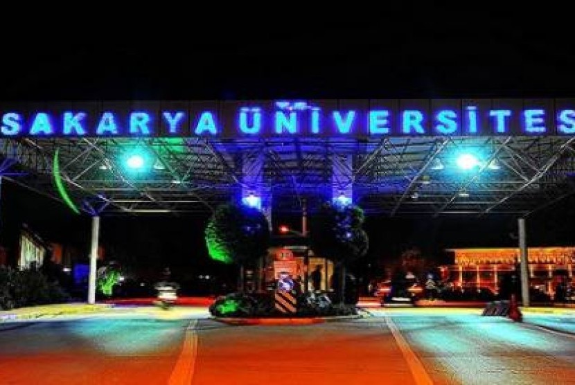 Universitas Sakarya Turki.
