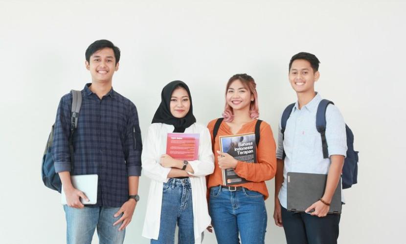 Universitas Siber Indonesia memberikan Beasiswa Cakap Digital.