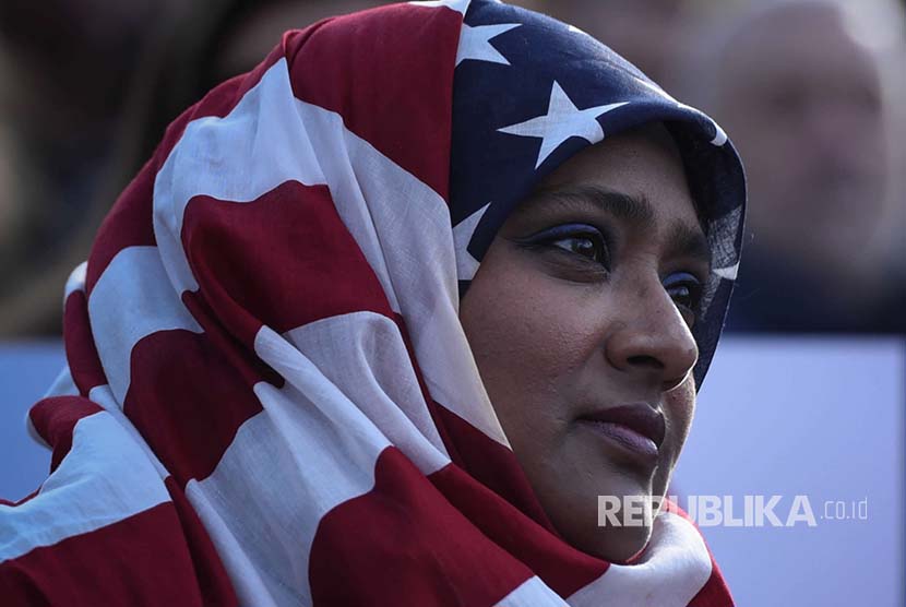 Unjuk rasa menolak kebijakan Trump yang melarang pendatang muslim ke Amerika di Manhattan, New York City,