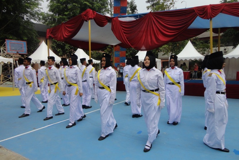 Unkris menggelar lomba baris berbaris memperingati hari Sumpah Pemuda yang jatuh pada 28 Oktober