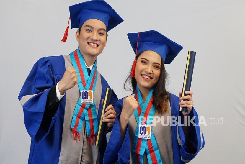 UNM akan menggelar wisuda pada 9 Desember 2025 mendatang, diharapkan lulusan Prodi Manajemen menjadi generasi adaptif serta memiliki literasi digital yang kuat.