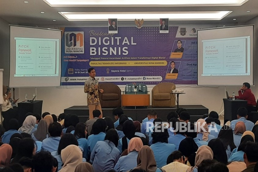 UNM menggelar Bootcamp Digital Bisnis yang diikuti oleh mahasiswa Program Studi Sains Data UNM.