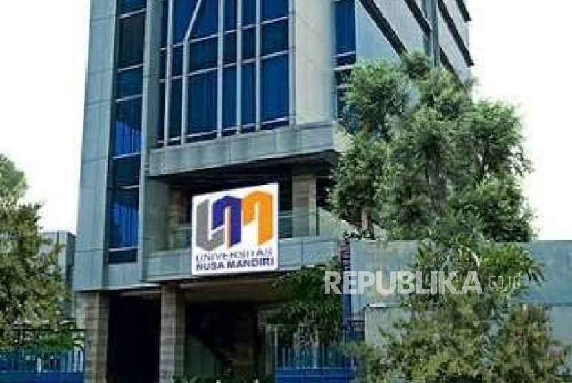 UNM meyakini pendidikan bukan hanya untuk mereka yang duduk di bangku kuliah tetapi harus menyentuh setiap lapisan masyarakat.