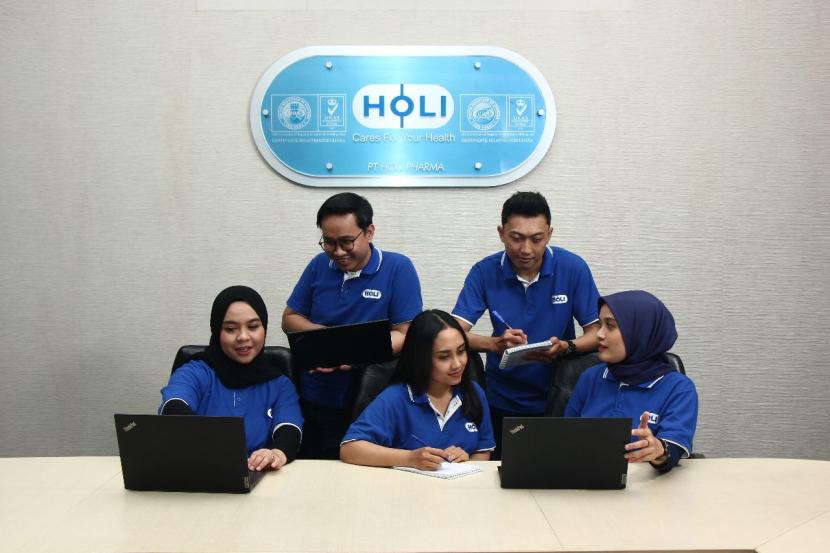 Untuk melakukan percepatan transformasi digital, perusahaan farmasi PT Holi Pharma mengumumkan kolaborasi bersama IBM  dan SAP. 