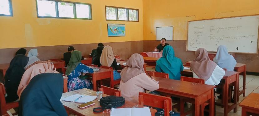 Untuk mendorong Angka Partisipasi Kasar (APK), Kantor Cabang Dinas (KCD) Pendidikan Wilayah V Jawa Barat mengulirkan inovasi bernama Sipinter. Yakni, kepanjangan dari Sistem Pembelajaran Inovatif SMA Terbuka.