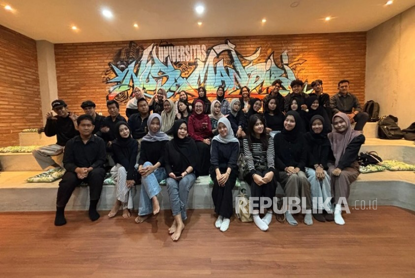 Saat Bisnis Berubah, Prodi Manajemen UNM tak Tinggal Diam