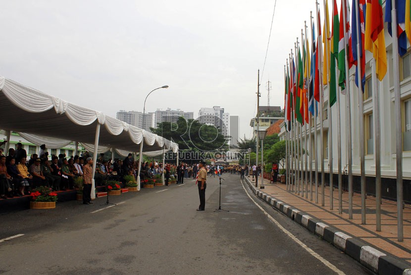   Upacara peringatan Konferensi Asia Afrika di jalan Asia-Afrika, Bandung, Kamis (18/4). (Republika/Arief Maulana Hasan)