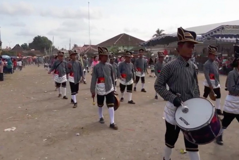 Upacara Saparan Bekakak di Desa Ambarketawang, Kecamatan Gamping, Kabupaten Sleman, DI Yogyakarta