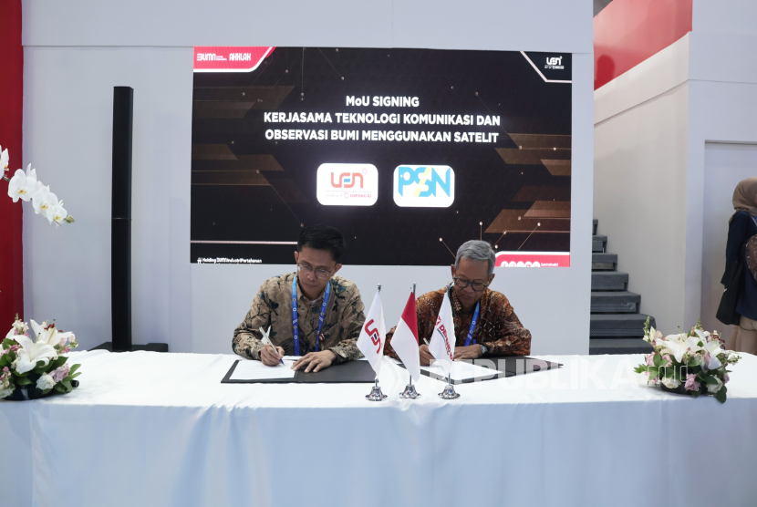 Upaya memperkuat infrastruktur teknologi satelit nasional melalui penandatanganan Perjanjian Kerja Sama dan Nota Kesepahaman atau Memorandum of Understanding (MoU) strategis. 