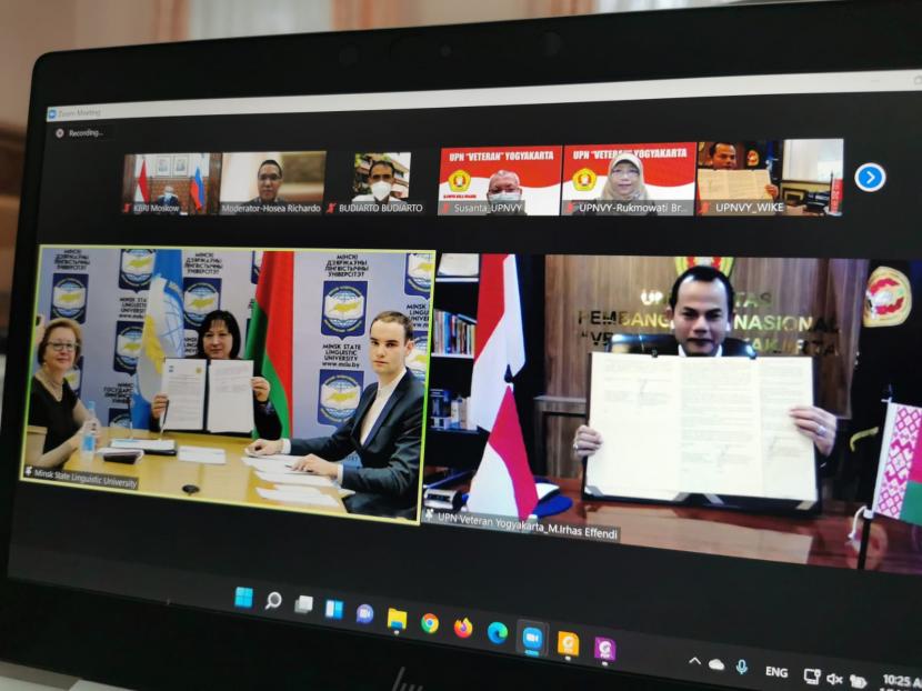 UPN  Veteran Yogyakarta dan Minsk State Linguistic University (MSLU) menandatangani kesepakatan kerja sama.