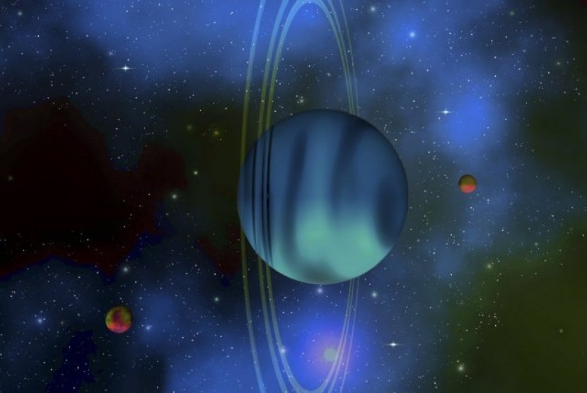 Uranus memiliki cincin yang tipis.