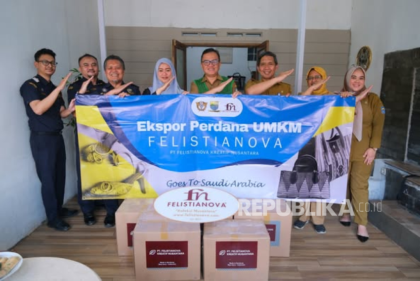 UMKM Felistianova Asal Bandung Lakukan Ekspor Perdana Tas Kulit ke Arab Saudi
