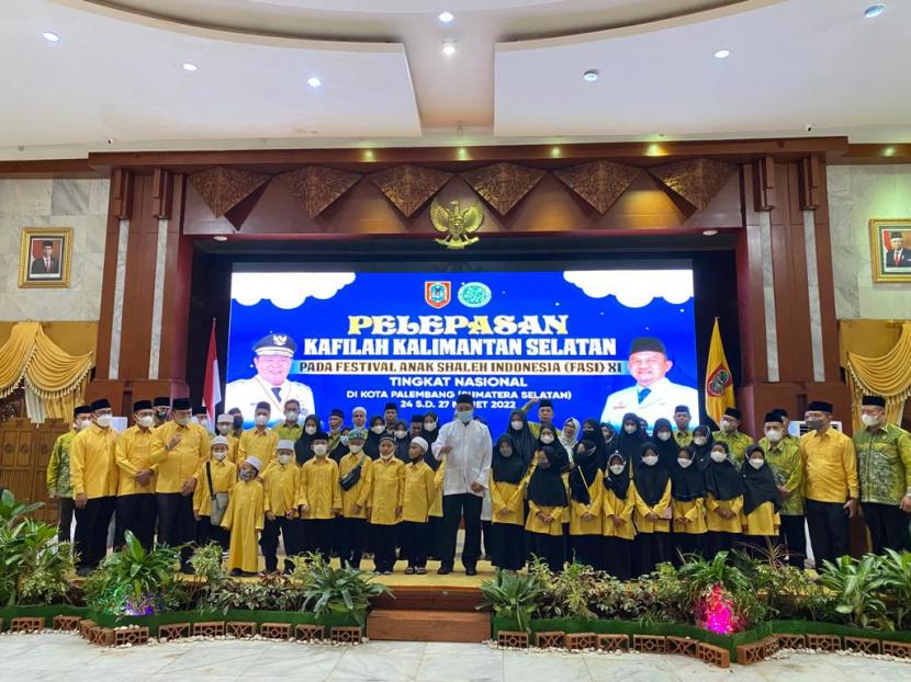 Usai sudah perhelatan Festival Anak Shaleh Indonesia (FASI) ke XI tingkat Nasional tahun 2022. Menteri BUMN  Erick Thohir,  secara resmi menutup event tahunan nasional itu, Minggu siang (27/3/2022) di Main Dinning Hall Jakabaring Sport City, Palembang. 