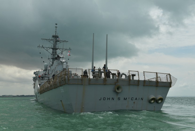 USS John S McCain
