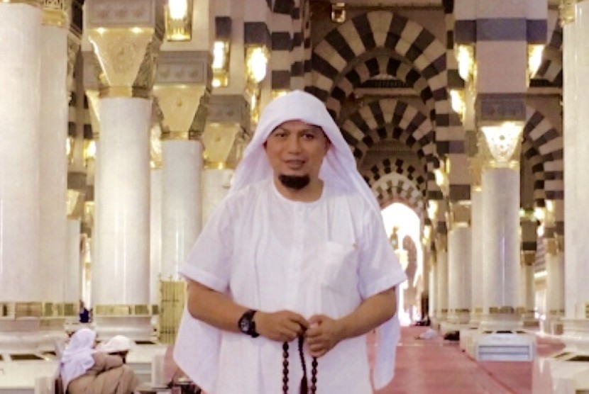 Ustadz Muhammad Arifin Ilham