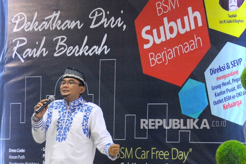  Ustadz Subki Al Bughury. 