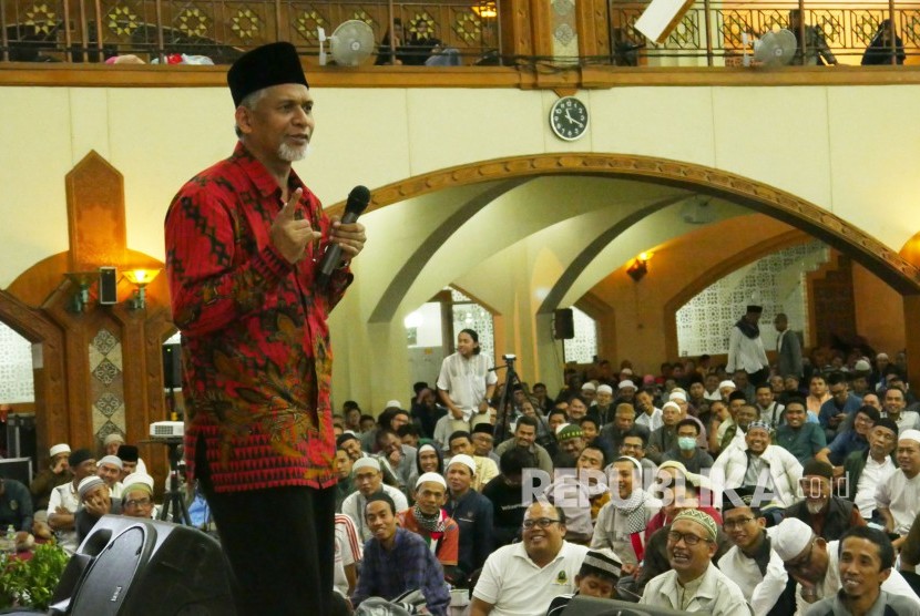 Muhasabah Akhir Tahun, di Masjid Pusdai, Kota Bandung.