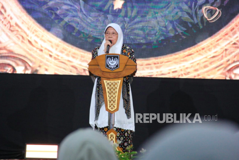 Ustadzah Hj Atiqoh Noer Alie