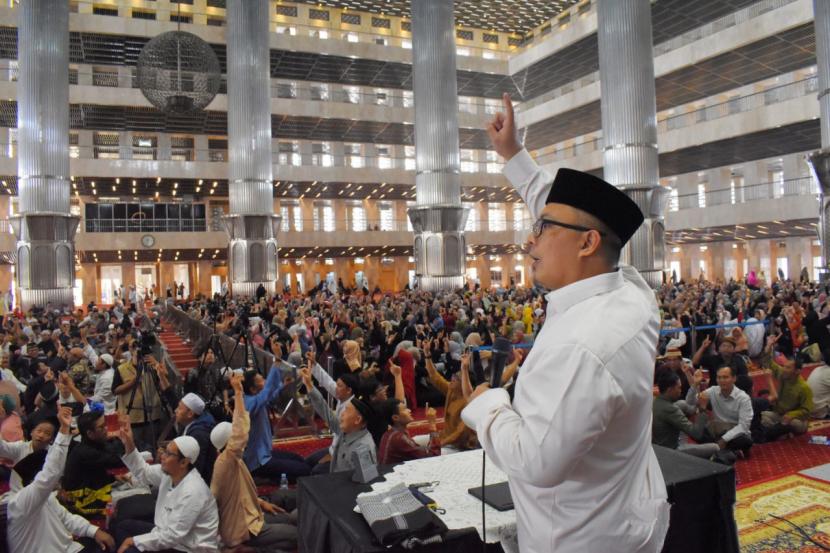 Ustaz Bobby Herwibowo di Masjid Istiqlal, Jakarta, Ahad (9/7/2023)