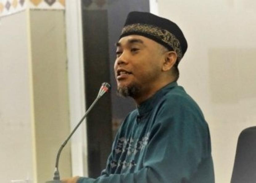 Ustaz dr. Tjatur Prijambodo, M.Kes.