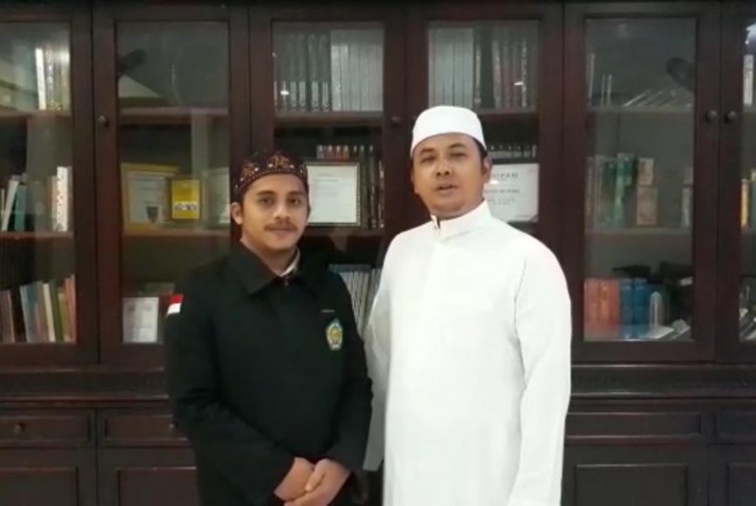 Ustaz Endang Husna selaku pimpinan Pondok Pesantren Alquran Nur Meidina.