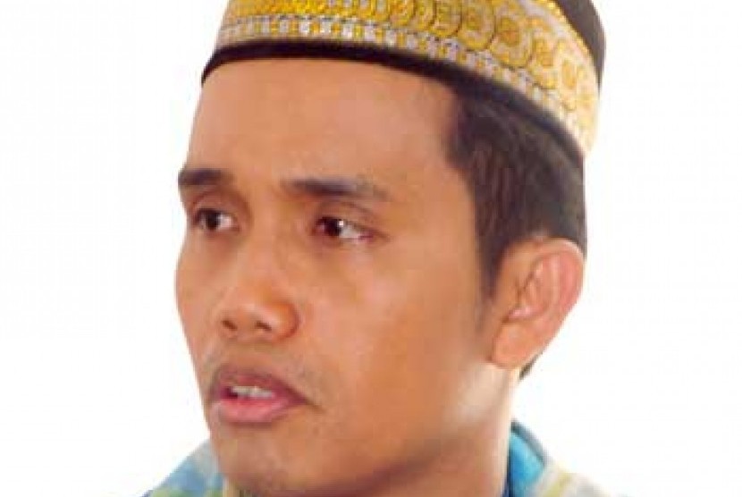 Ustaz Muhammad Nur Maulana.