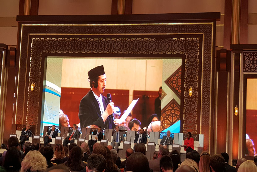 Ustaz Muhammad Zaitun Rasmin mengikuti Forum Doha.