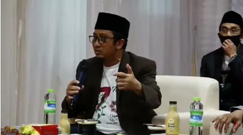 Ustaz Yusuf Mansur dalam acara Milad ke-17 Daarul Quran di Gedung ad-Dhuha Pesantren Tahfiz Daarul Quran, Ketapang, Cipondoh, Tangerang, Banten, Ahad (5/7).