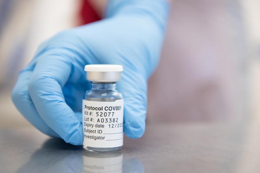 Vaksin Covid-19 eksperimental yang dikembangkan AstraZeneca bersama University of Oxford diperkirakan bisa diperoleh seharga tiga dolar AS, sekitar Rp 42 ribu.