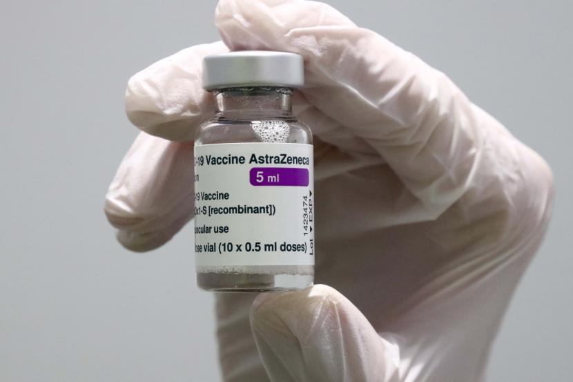 Vaksin Covid-19 AstraZeneca baru rampung akhir 2021. Ilustrasi 