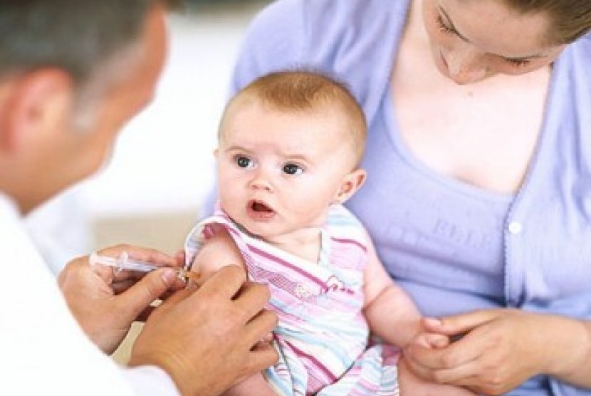 Publik harus makin mudah dalam akses vaksin. Foto ilustrasi Vaksinasi.