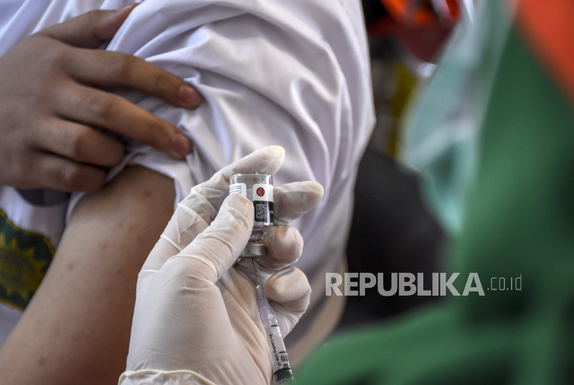 Puluhan Anak Yatim Piatu di Cirebon Disuntik Vaksin (ilustrasi).