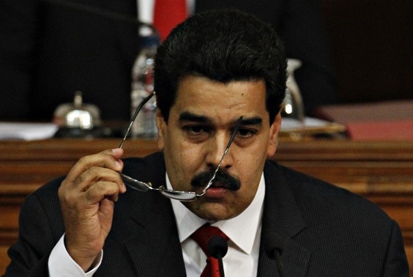 Venezuela's Vice President Nicolas Maduro delivers the state of nation address to national assembly in Caracas January 15, 2013. 