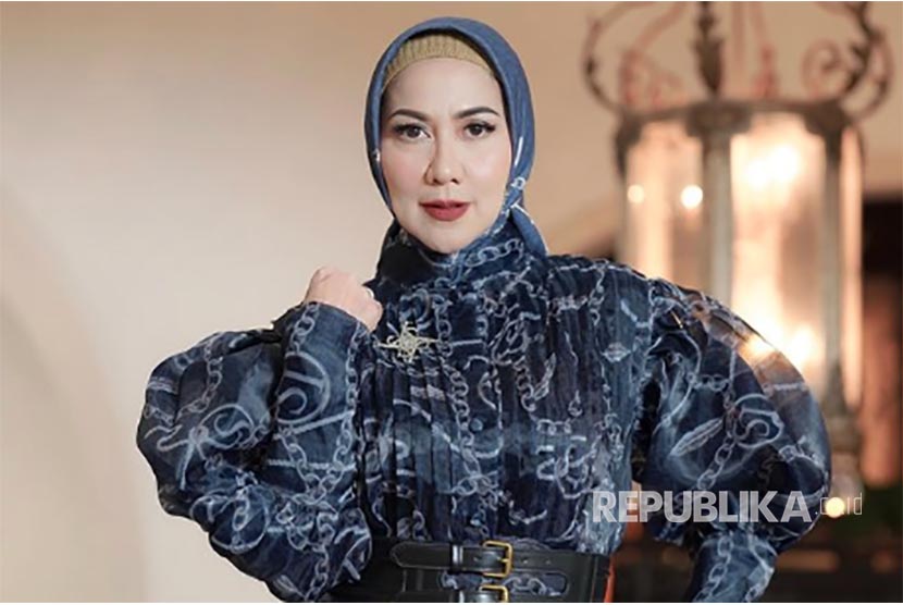 Artis Venna Melinda melaporkan suaminya Ferry Irawan atas dugaan KDRT.