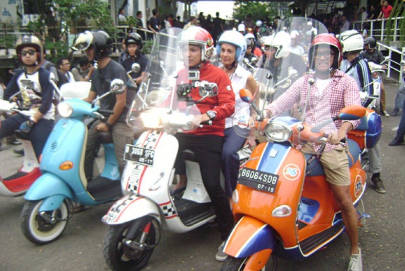 Vespa Weekender di Jakarta, Sabtu (16/2).