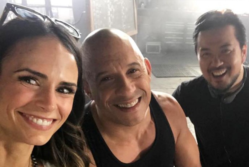 Vin Diesel saat siaran langsung di Facebook bersama Jordana Brewster dan Justin Lin 