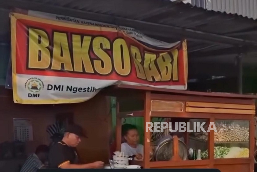 Heboh Warung Bakso Babi di Bantul, Pembeli Ibu-Ibu Berjilbab, DMI-MUI Pasang Spantuk 'Tidak Halal'