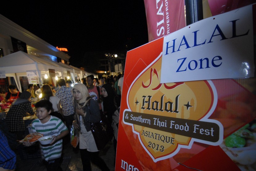 Festival makanan halal di Bangkok, Thailand (ilustrasi). Dengan nilai ekspor makanan halal hampir enam miliar dolar AS (sekitar Rp 88,2 triliun) pada 2021/2022, Thailand menargetkan peningkatan ekspor produk halal sebesar tiga persen pada 2023.