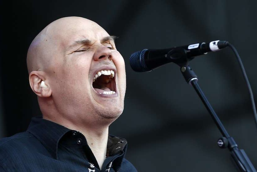Vokalis Smashing Pumpkins, Bill Corgan.