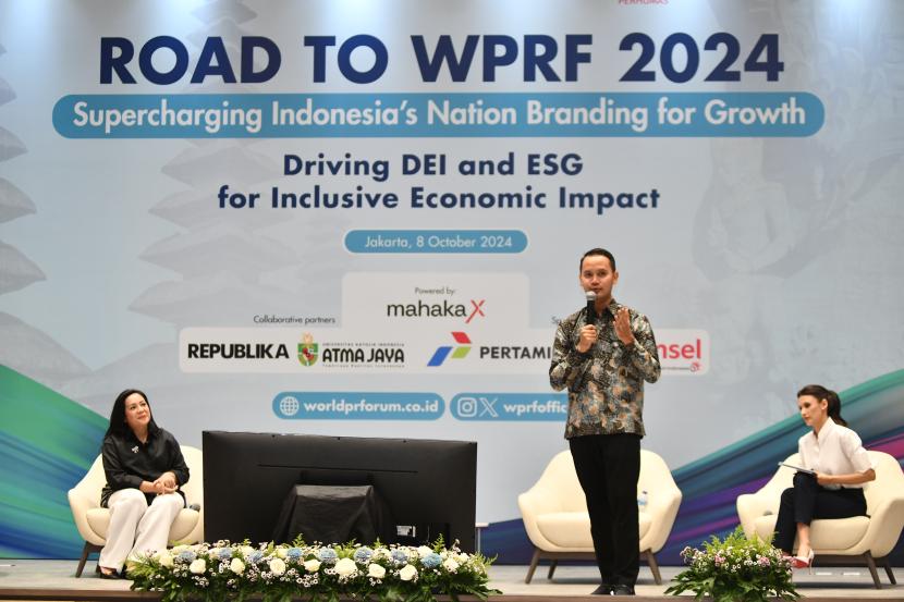 VP Corporate Communication Pertamina Fadjar Djoko Santoso menghadiri kegiatan Road to WPRF 2024, di Jakarta, Selasa (8/10/2024).