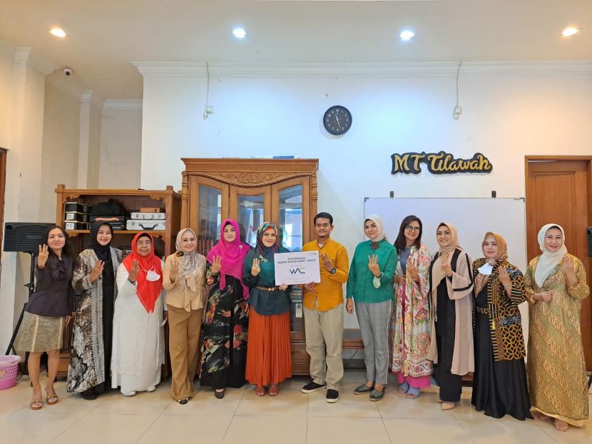 WAC (Wakaf Ambassador Community) melakukan ikrar wakaf kepada Baitul Wakaf untuk mendukung projek  wakaf pembangunan Rumah Bersalin, Cikarang, Bekasi, beberapa waktu lalu.