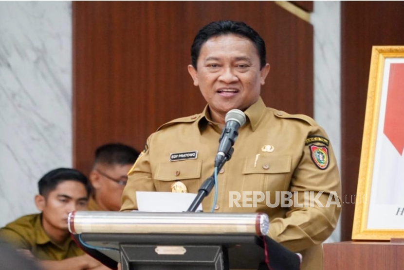 Wagub Kalteng Edy Pratowo membuka Rapat Koordinasi Percepatan Penurunan Stunting (PPS) se-Kalteng Tahun 2025, di Aula Bapperida Prov Kalteng, Senin (14/4/2025).