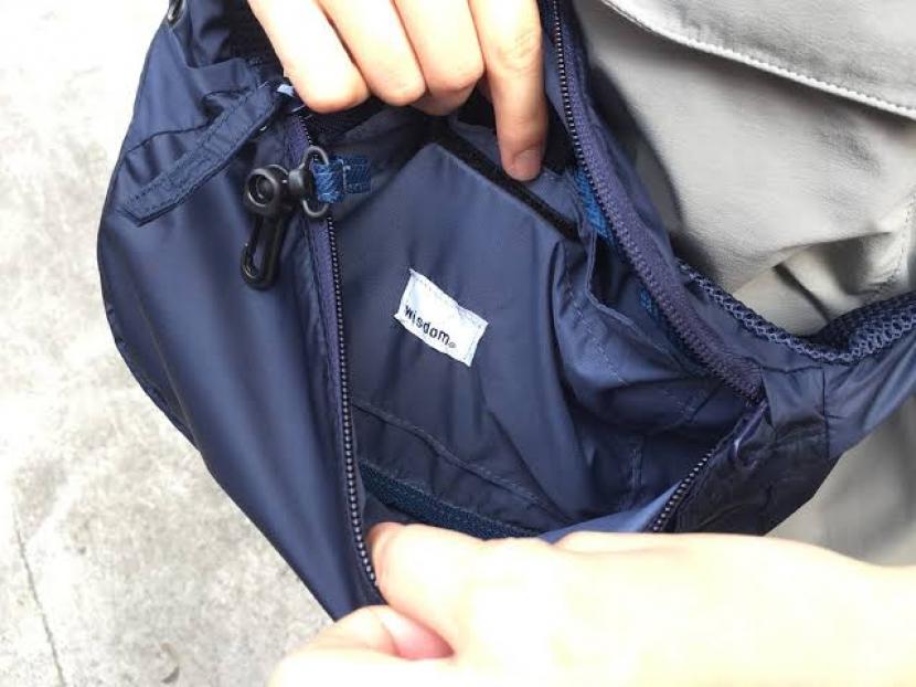 Nilai kepraktisan membuat 'waist bag' selalu digemari.