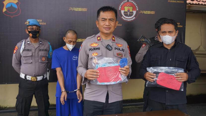 Wakapolres Purbalingga Kompol Pujiono dalam keterangan pers kasus pencabulan anak, Kamis (3/11/2022). 