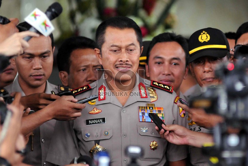  Wakapolri Komisaris Jenderal Nanan Sukarna usai menjalani pemeriksaan di gedung KPK, Jakarta, Selasa (9/7).  (Republika/Wihdan)