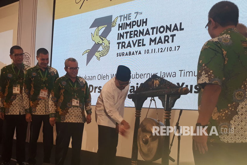 Wakil Gubernur Jatim Saifullah Yusuf membuka acara Himpuh International Travel Mart di Hotel JW Marriot Surabaya, Selasa (10/10) 
